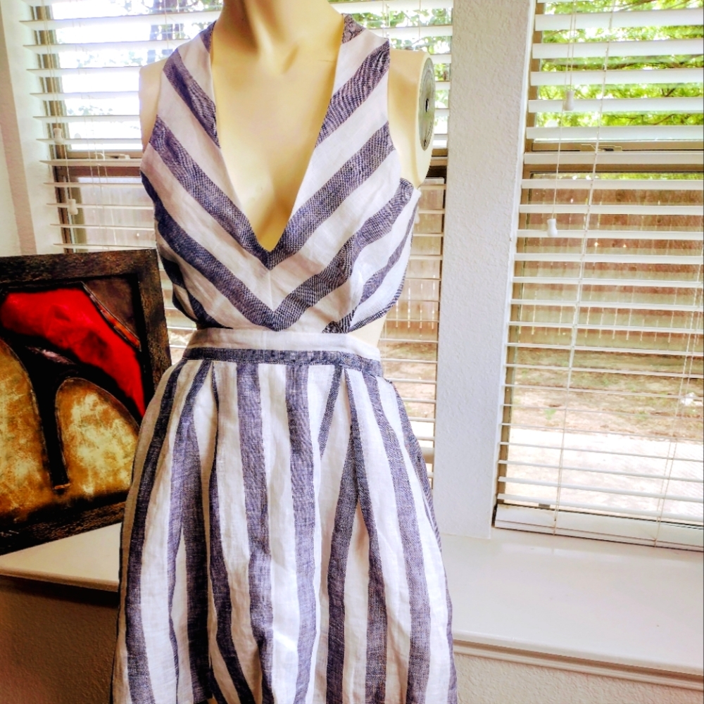 The Clothing Company Maxi Cutout Dress. Size Small. Never won